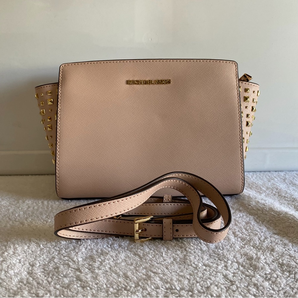 Michael Kors Selma Stud Messenger Bag Pink Medium